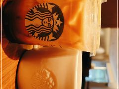 -星巴克臻选(广州好世界广场店)