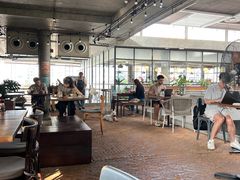 -ROAST coffee & eatery