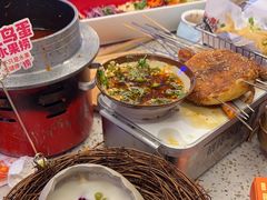 -小董哥烤串·爆汁大油边(故宫店)
