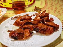 招牌烤乳鸽-石岐佬中山菜馆(张溪店)