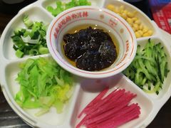 老北京炸酱面-方砖厂69号炸酱面·烤鸭(前门鲜鱼口店)