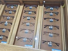 -宝丽眼镜(湖墅店)