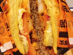 鲜虾安格斯厚牛堡-汉堡王(EAC欧美中心店)