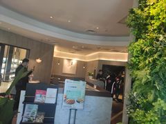 -必胜客(松雷店)