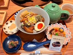 -啢啢茶寮(芳华横街店)