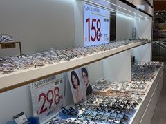 -J-Optical佳视明眼镜·蔡司视觉(青岛金茂览秀城店)