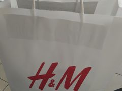 -H&M(天一广场店)