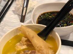 -鲜入围煮花胶鸡海鲜火锅