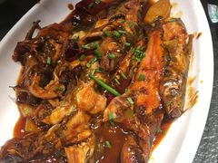 红烧嘎鱼-靠山屯东北农家菜(八龙桥雅苑店)