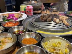 -GOGIYA·咕叽吖韩国传统烤肉店(东方新天地店)