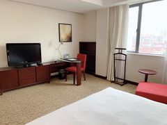 -上海虹桥君丽假日酒店(娄山关路地铁站店)