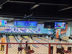 -极限PLAY运动娱乐新世界·团建派对潮玩休闲馆·室内蹦极高空游乐园