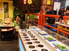 -钢管厂五区小郡肝串串香火锅(梅川路店)