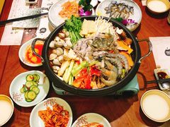 -青瓦餐厅·生鱼片·韩园烤肉(西塔店)