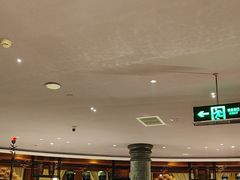 -八府香鸭·啫啫煲(华山路店)