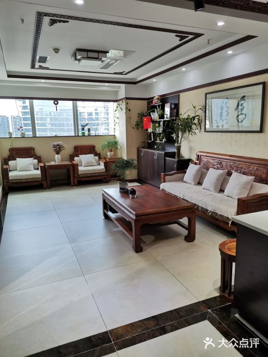 痣缘宫华媛媛取痣(青羊总店)图片