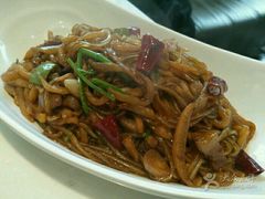 -圣河湾虾饺美食(站前店)
