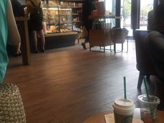 -星巴克臻选(成都来福士店)