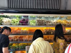 -万记麻辣烫国展总店