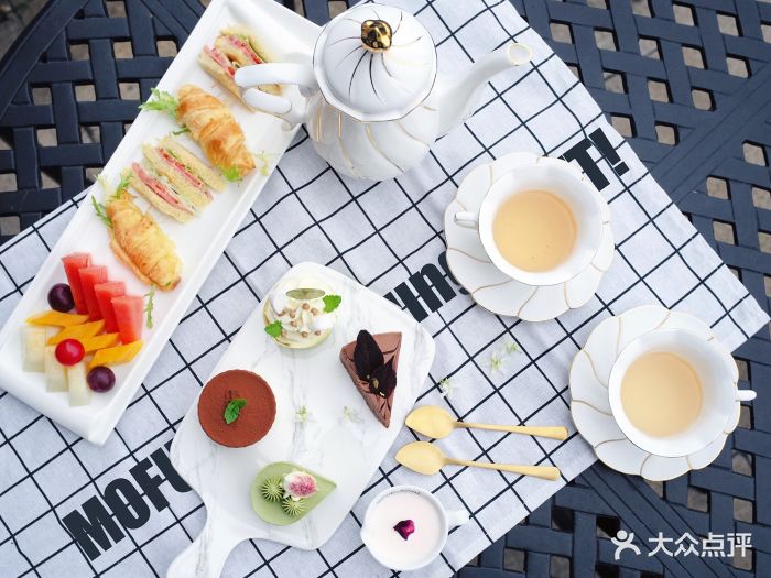 蓝调英式双人下午茶