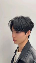 -一家只做男发烫染的店