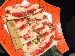 -山川小町·极番烧肉(新地假日广场店)