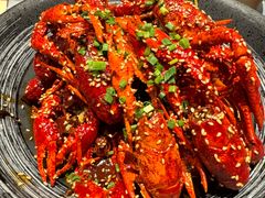 -肥肥虾庄·金牌油焖大虾(杨园滨江时代walk店)