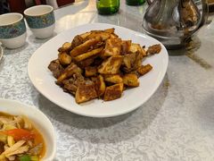 -汗腾格里·风味餐厅(新疆驻京办店)