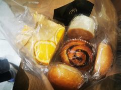 -沁屋面包店(人民东路店)