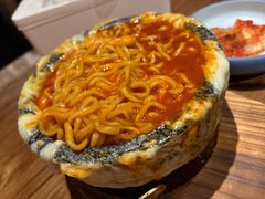 -明洞阿姨·韩式酱蟹烤肉·创意料理(三元桥店)