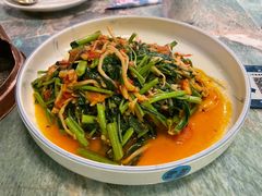 酸笋炒空心菜-浩海火烧云傣家菜(京广店)