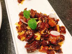 -万重锦·人文川菜馆(骡马市店)