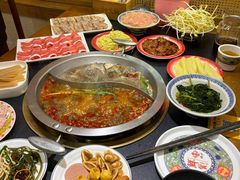 -沸炉重庆老火锅(军事博物馆店)