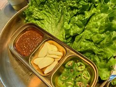 -小核桃烤肉馆(中骏世界城店)