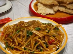 酸萝卜炒粉-英兰朝族饭店(河南桥头店)