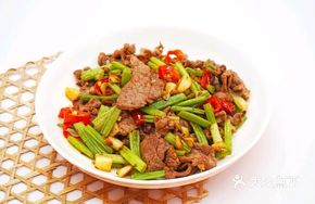 Stir-Fried Celery with Fresh Pork