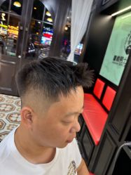 -豪帅男士理容馆