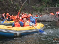 -安吉龙王山峡谷漂流