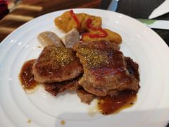 -君来湖滨饭店·玫瑰园