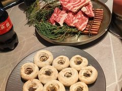 -草家酱蟹炭火烤肉店(珲春南路一店)