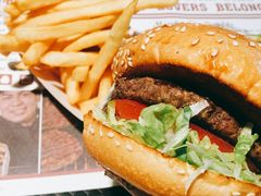 -The Habit Burger Grill 哈比特汉堡(复兴soho店)