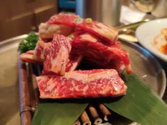 -草家酱蟹炭火烤肉店(珲春南路一店)