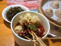 -诚铭记·虾仁汤包·成都小吃(融创店)