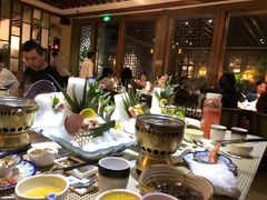 -雍和会海鲜姿造自助(湖东路店)
