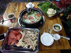 -金鼎雪山牦牛杂火锅(理县总店)