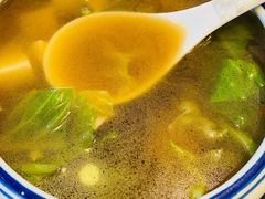 鸡汤炖豆腐-八两八金·莱芜特色炒鸡(市南漳浦路店)