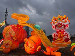 -万绿园