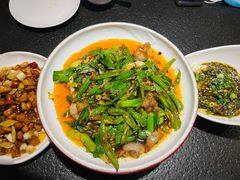 -万重锦·人文川菜馆(骡马市店)