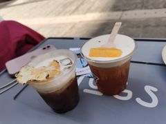 -HUGS coffee(东区店)