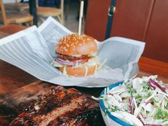 -Ribs & Burgers The Rocks
